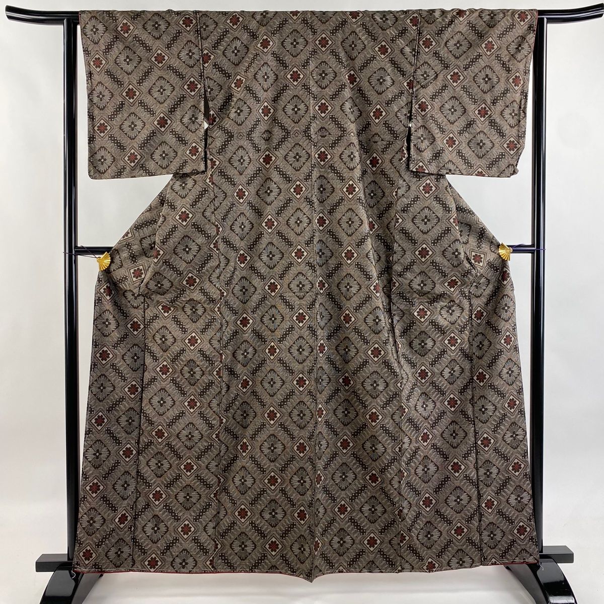 紬 身丈162.5cm 裄丈63cm S 袷 菱 花 焦茶色 正絹