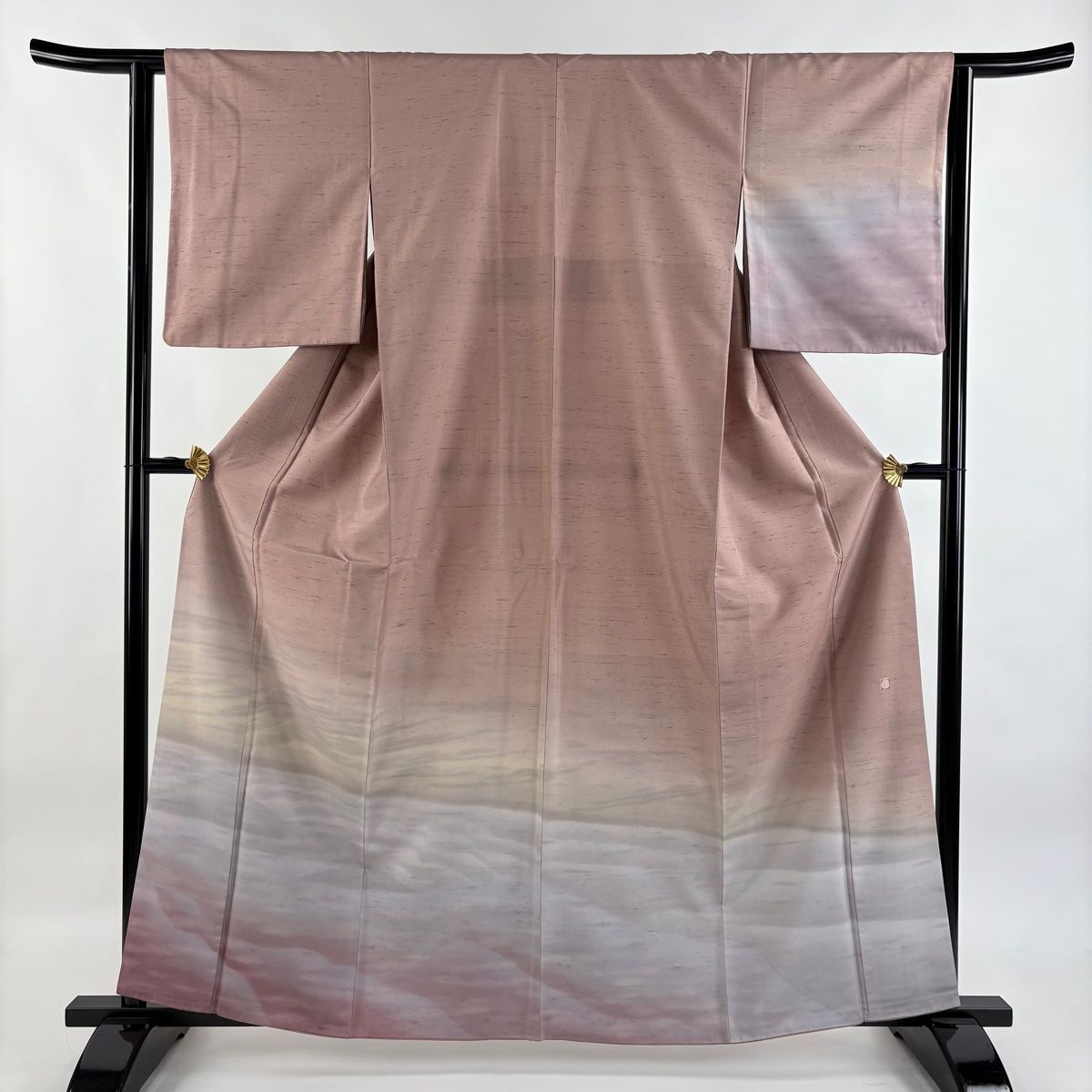 付下げ 身丈161cm 裄丈63cm S 袷 牛首紬地 落款 山 雲海 染め分け ぼかし ピンクベージュ 正絹