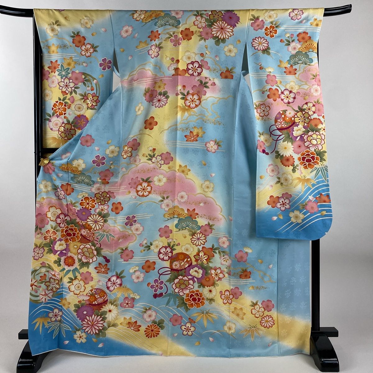 振袖 身丈170 cm 裄丈66 M 袷 草花 手鞠 金糸 金彩 水色 正絹