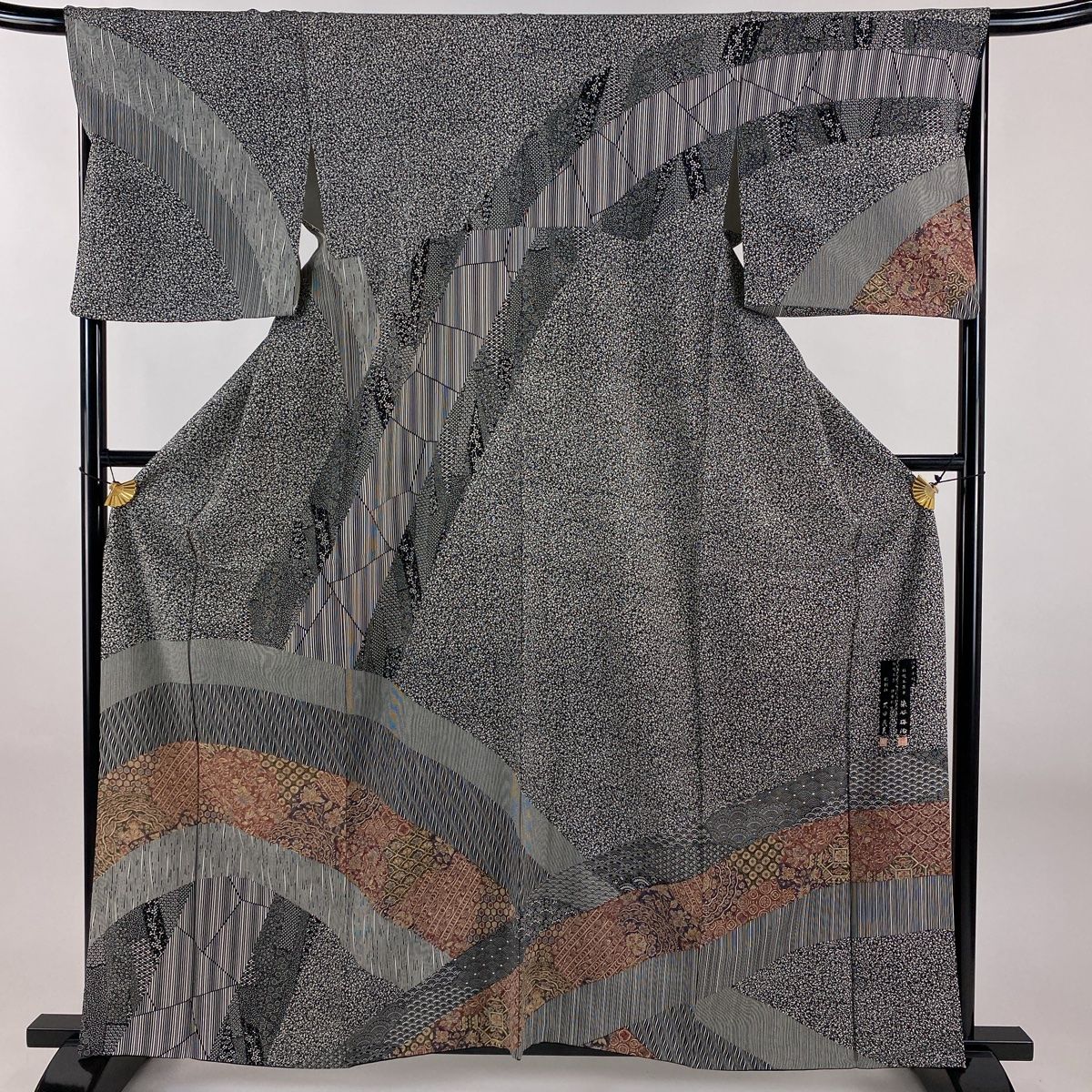 訪問着 身丈161.5cm 裄丈67cm M 袷 染谷梅治 落款 草花 江戸小紋柄 黒 正絹