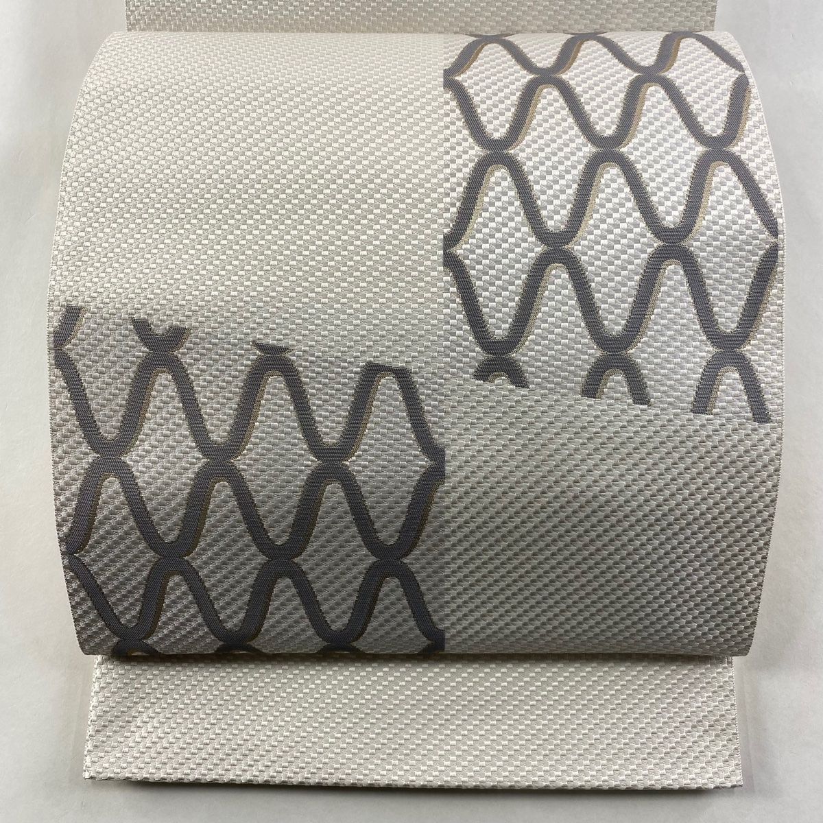 袋帯 秀品 網目文 箔 クリーム お太鼓柄 正絹