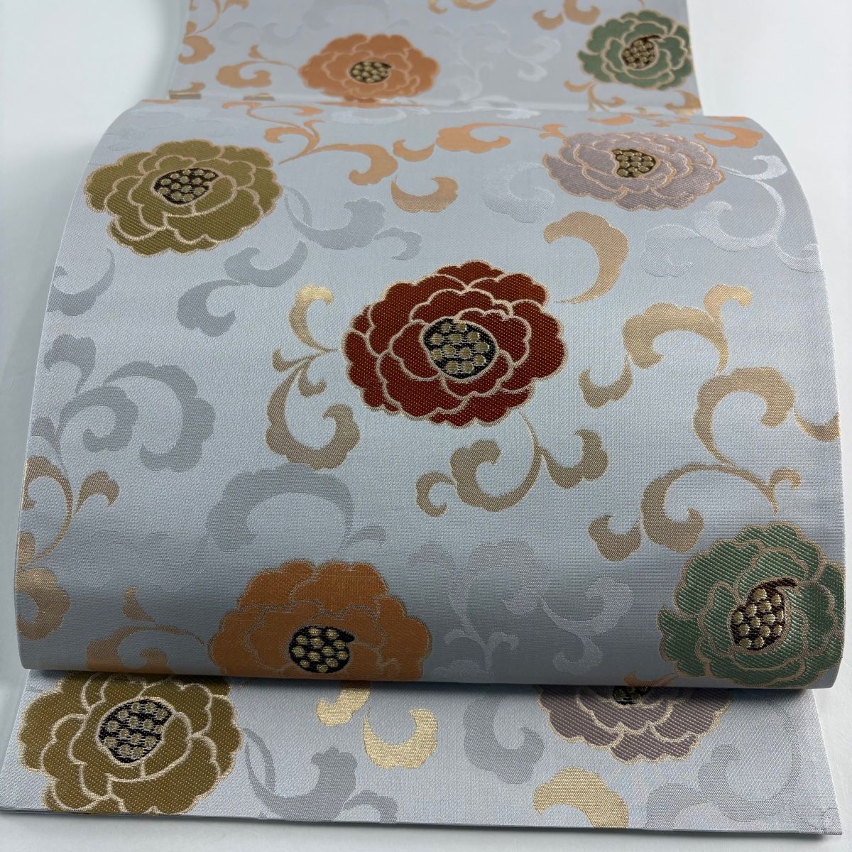 袋帯 秀品 花唐草 箔 金糸 灰色 六通 正絹