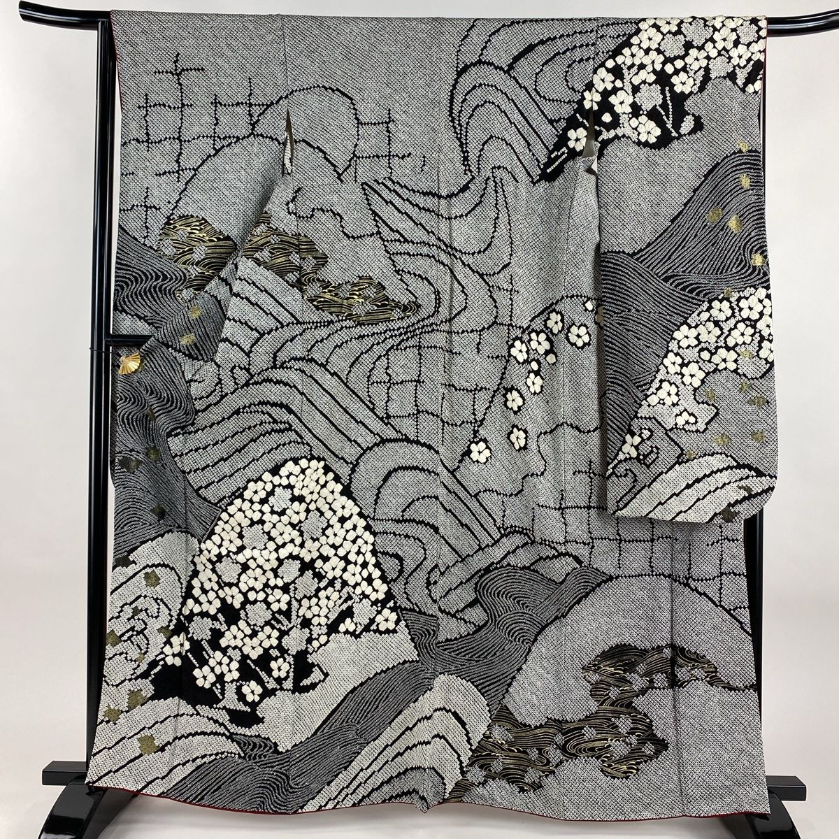 振袖 身丈162.5cm 裄丈66cm M 袷 草花 総絞り 金彩 黒 正絹