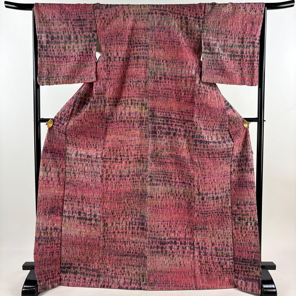 小紋 身丈173cm 裄丈67.5cm L 袷 紬地 幾何学 絞り ぼかし 赤紫 正絹