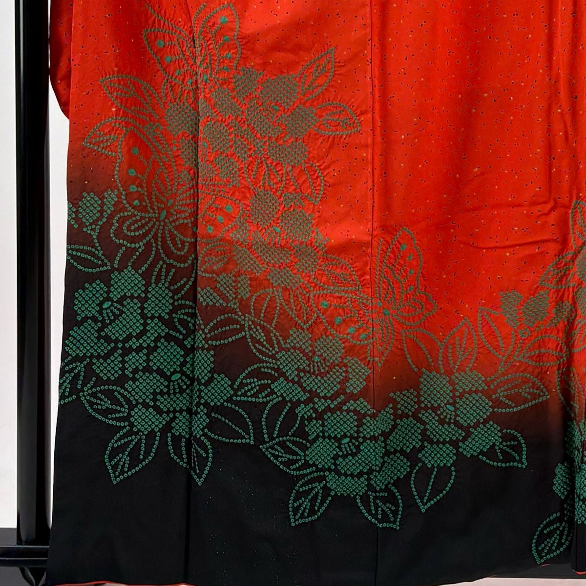 振袖 身丈160cm 裄丈64cm M 袷 蝶 草花 銀通し 絞り 朱色 正絹