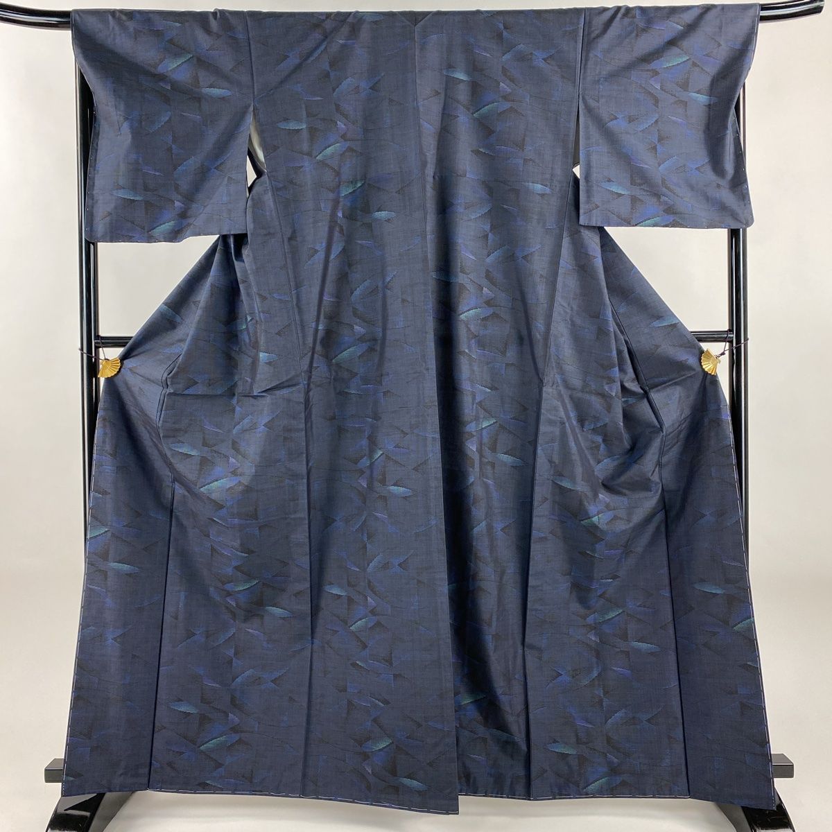 大島紬 身丈164.5cm 裄丈68cm L 袷 純泥染 証紙 幾何学 藍色 正絹