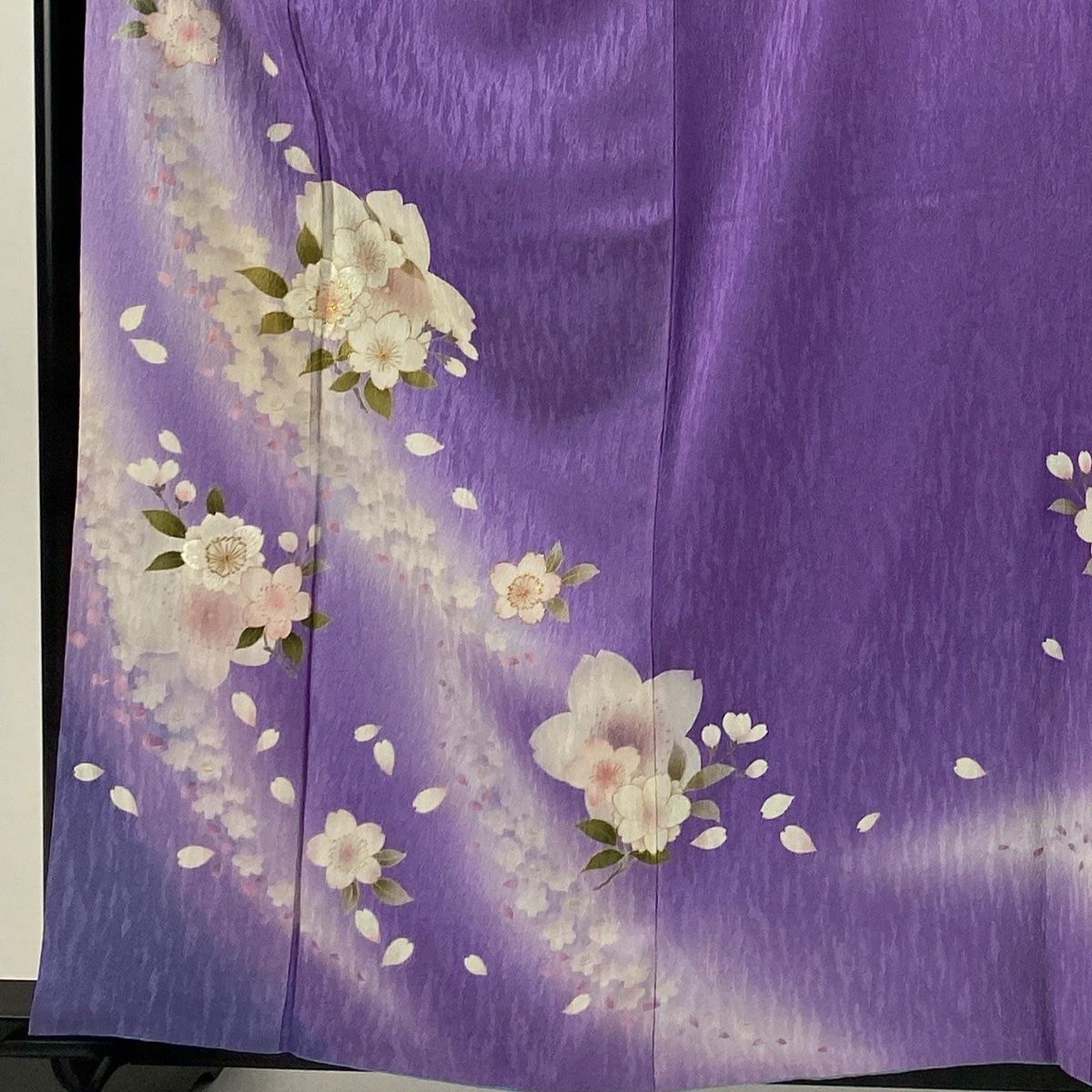 振袖 身丈161cm 裄丈65.5cm M 袷 山本寛斎 落款 桜 桜の花びら 箔 金彩 紫 正絹