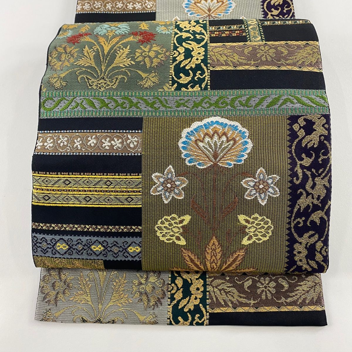 袋帯 落款 草花 花唐草 箔 金糸 黒 六通 正絹