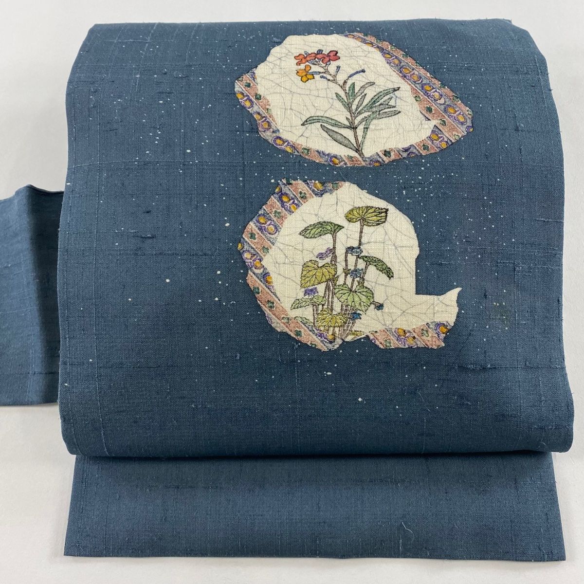 名古屋帯 佐伯武晴 落款 草花 濃紺 正絹