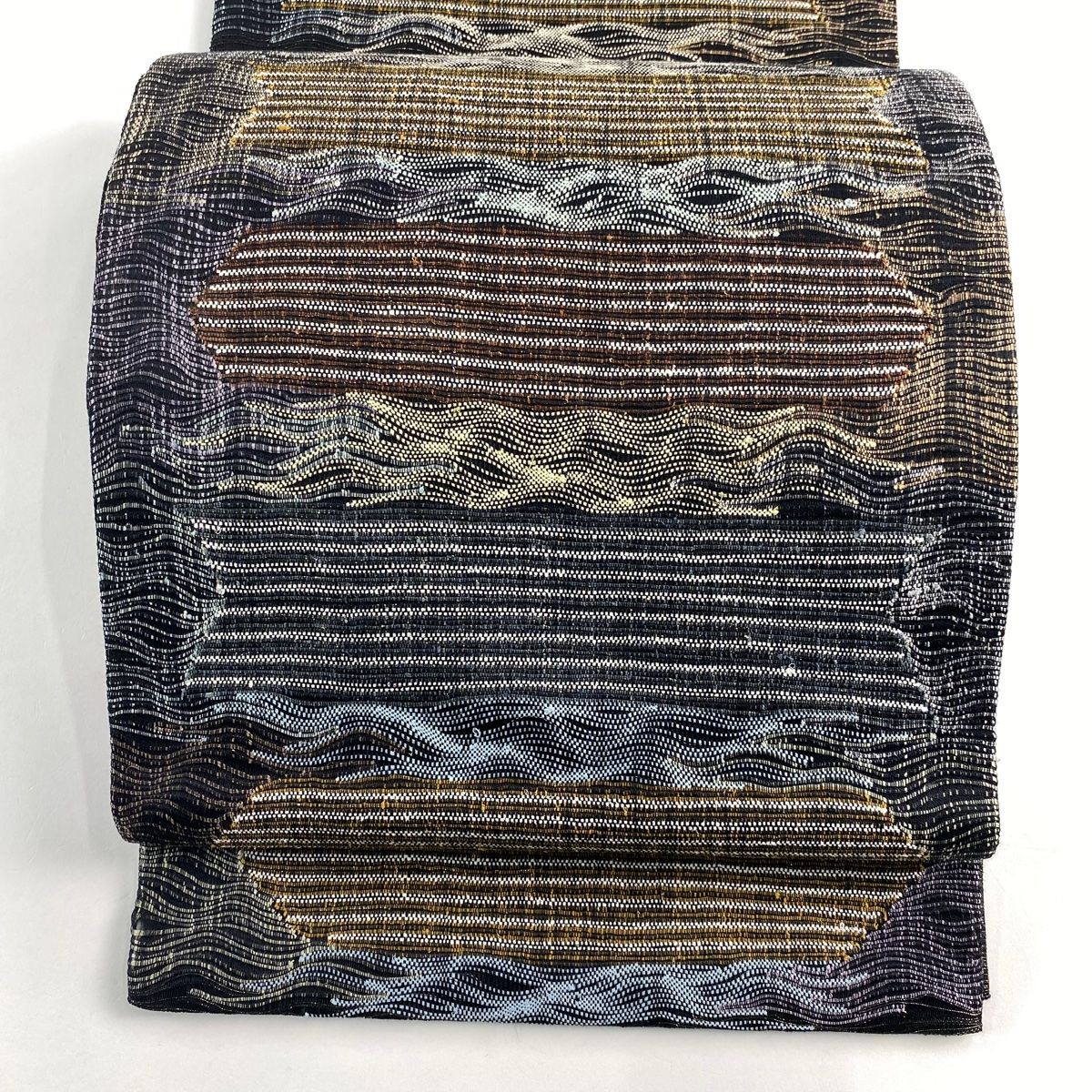 袋帯 縞 よろけ縞 金糸 箔 黒 お太鼓柄 正絹