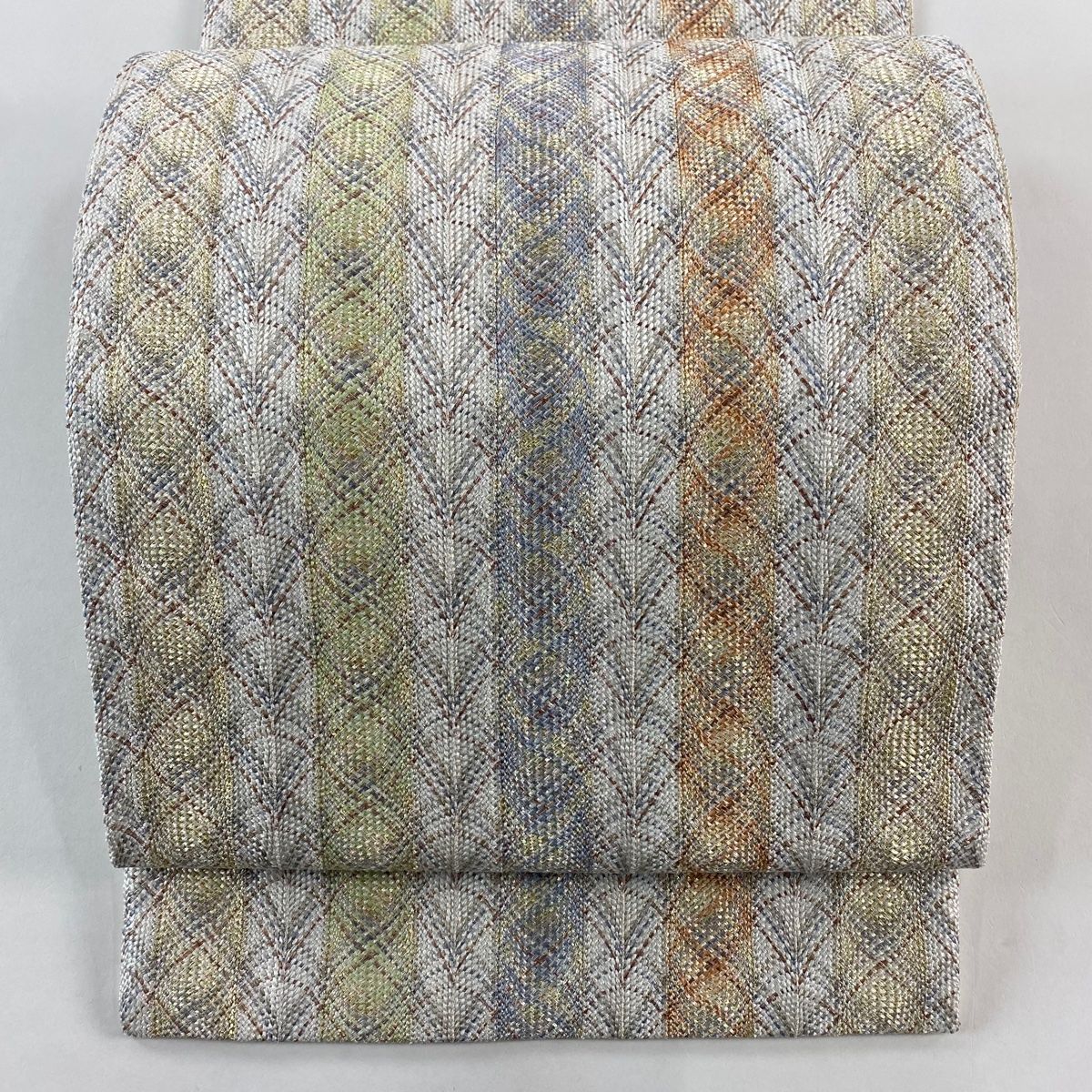 袋帯 秀品 縞 幾何学 金糸 灰白 全通 正絹