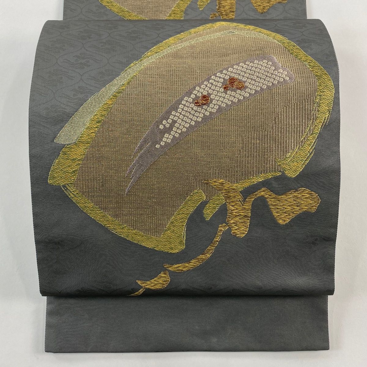 袋帯 秀品 幾何学模様 金糸 灰色 六通 正絹