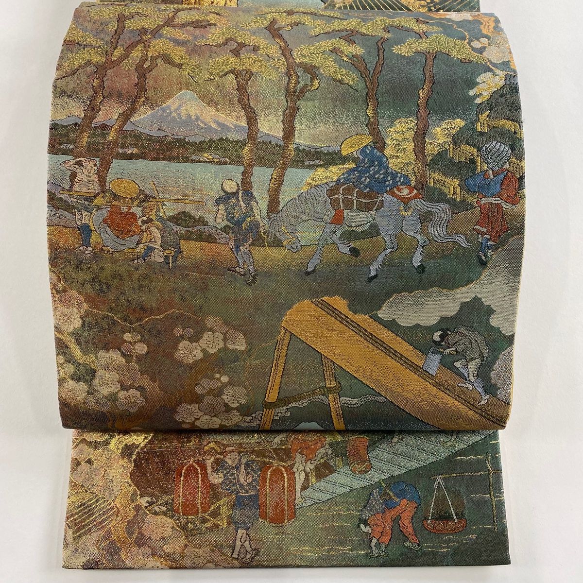 袋帯 秀品 風景 人馬 金糸 箔 金色 お太鼓柄 正絹