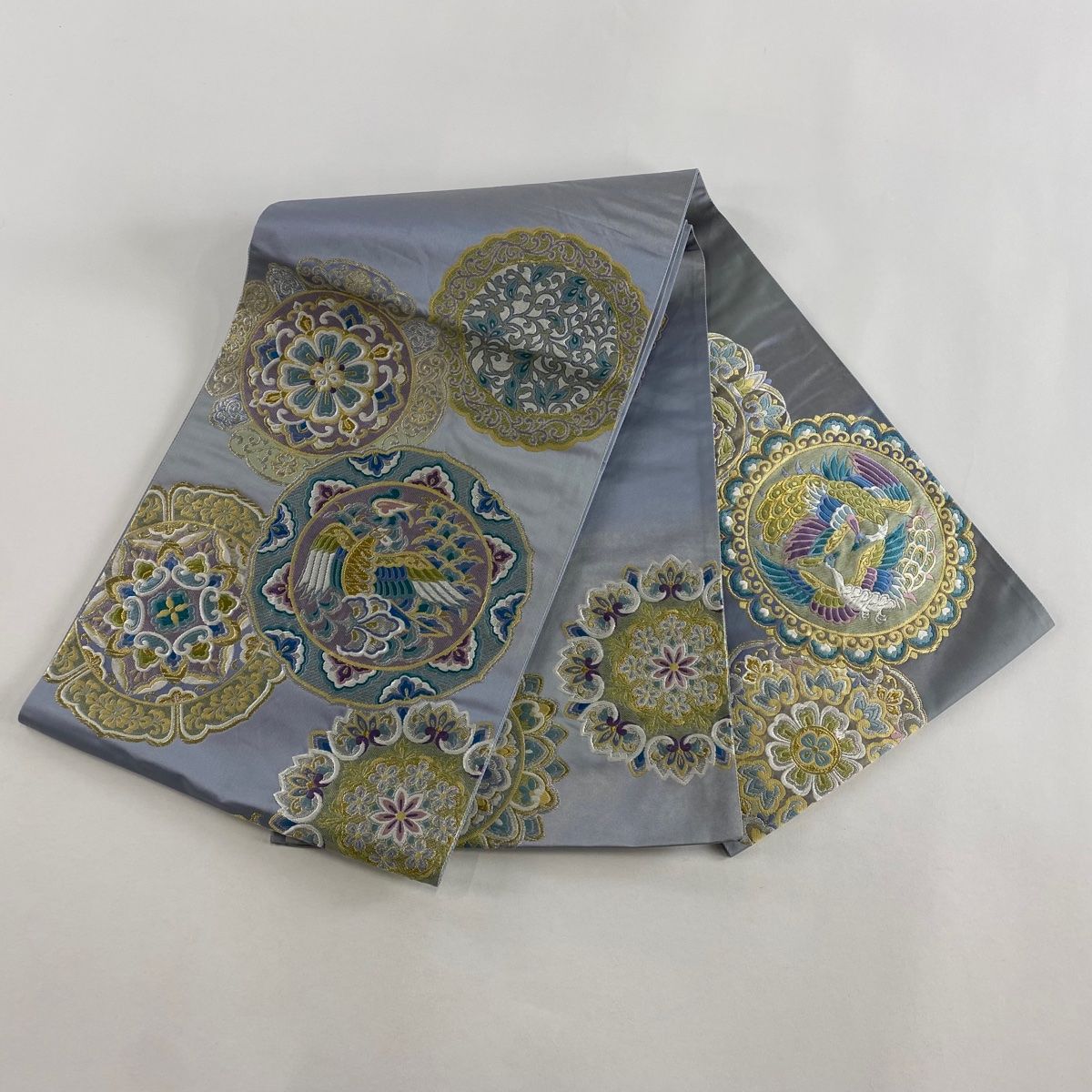 袋帯 名品 落款あり 富士 銀糸 青灰色 お太鼓柄 正絹 中古 袋帯 美品 名品 夏帯 トンボ 葉柄 金銀糸 ベージュ お太鼓柄 正絹