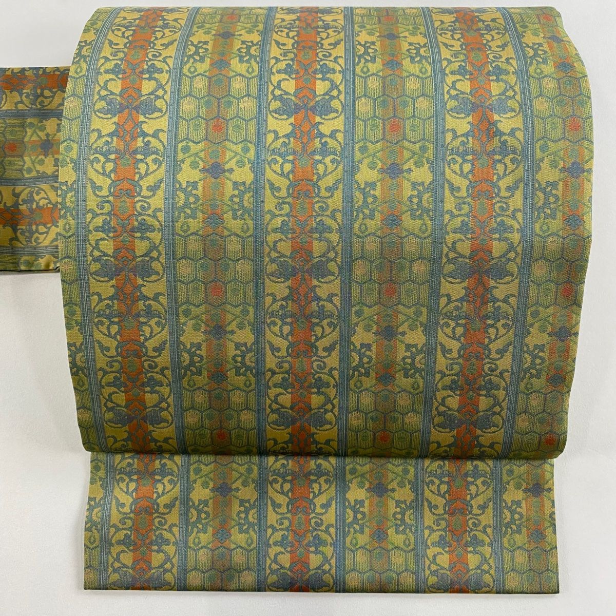 名古屋帯 秀品 落款 あらいそ 花唐草 縞 灰緑 正絹