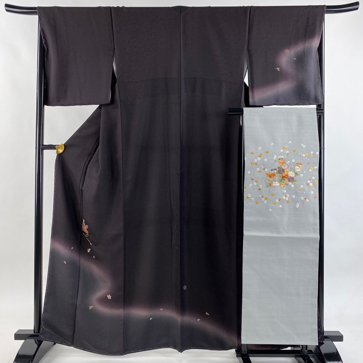 付下げ 身丈164 cm 裄丈66.5 M 袷 名古屋帯セット 鈴乃屋 花筏 花びら 金糸 刺繍 濃紫 正絹 秀品