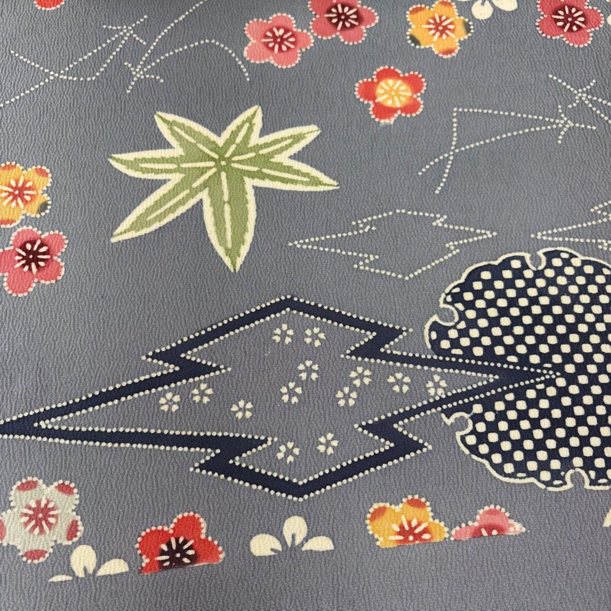 反物 秀品 小紋 雪輪 松皮菱 青灰色 正絹