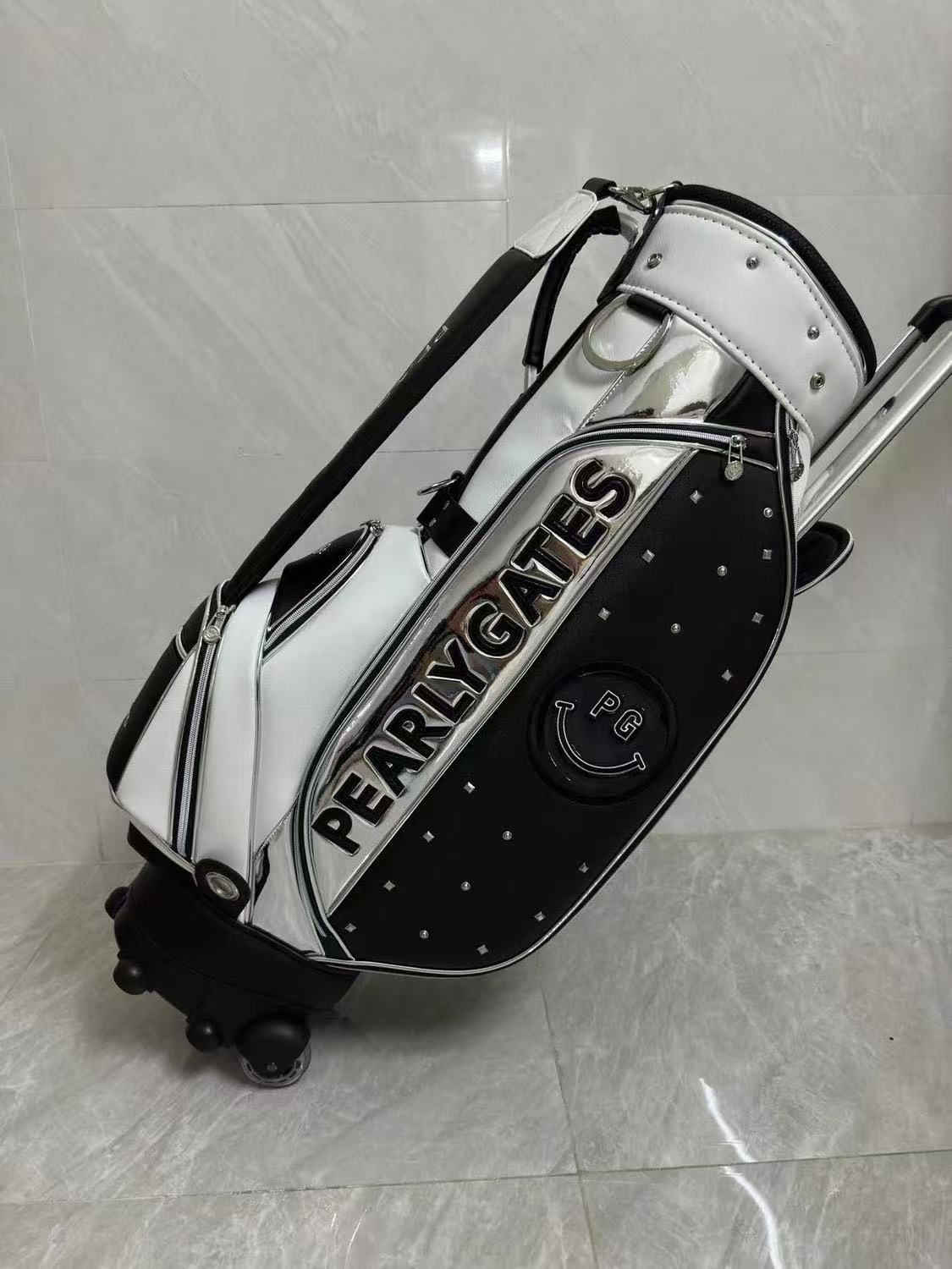  PEARLY GATES リベットデザイン キャスターゴルフバッグ 軽量ラゲッジ ゴルフバッグ キャディバッグ ゴルフ