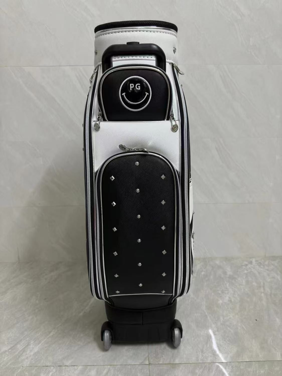 GATES リベットデザイン