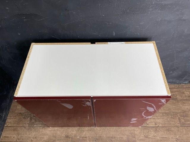 LED照明付きウォールキャビネット