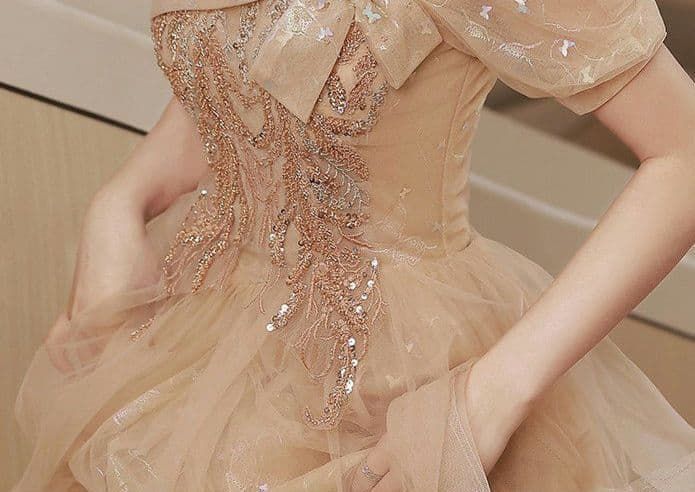 ️エレガントなベージュウェディングドレス