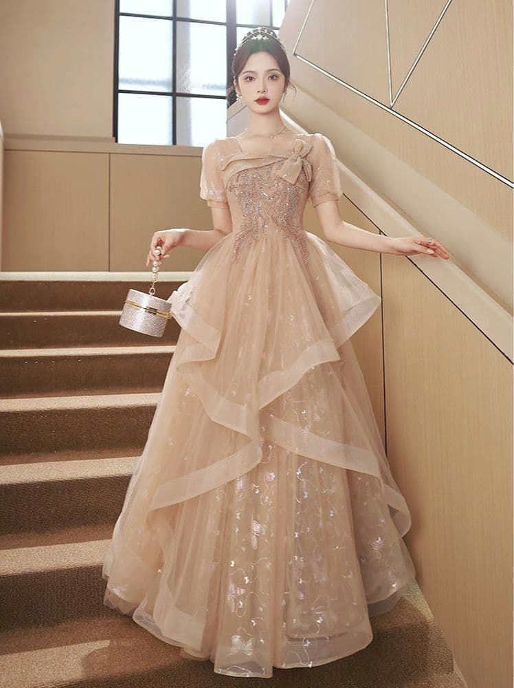 ️エレガントなベージュウェディングドレス ️パーティー