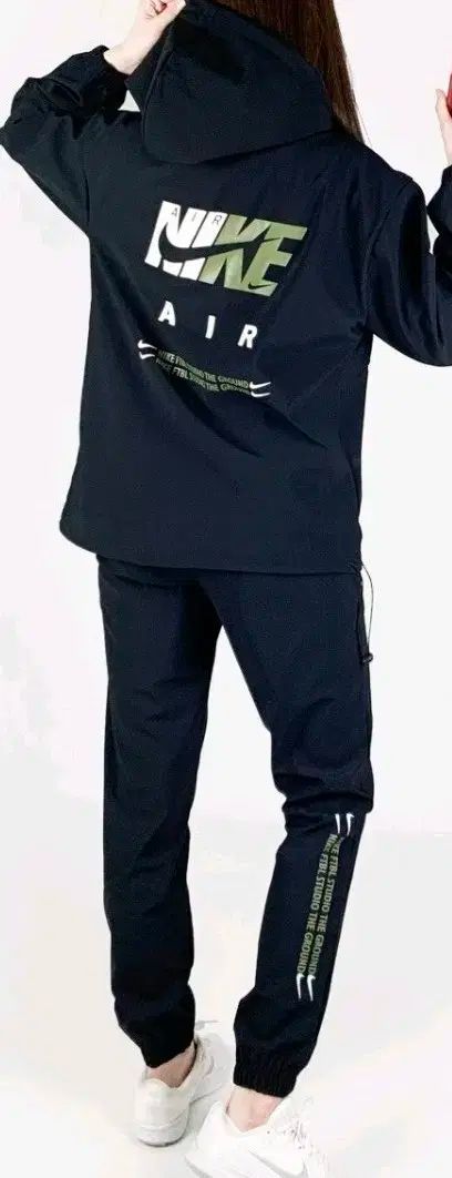 ナイキ エア ブラック トレーニングウェア セット
