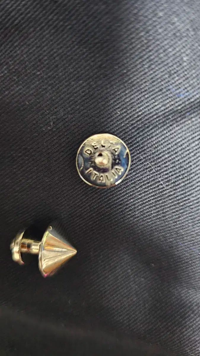 人気ブランドの新作も！ FENDI フェンディ ベルト 75サイズ 【国際ブランド】