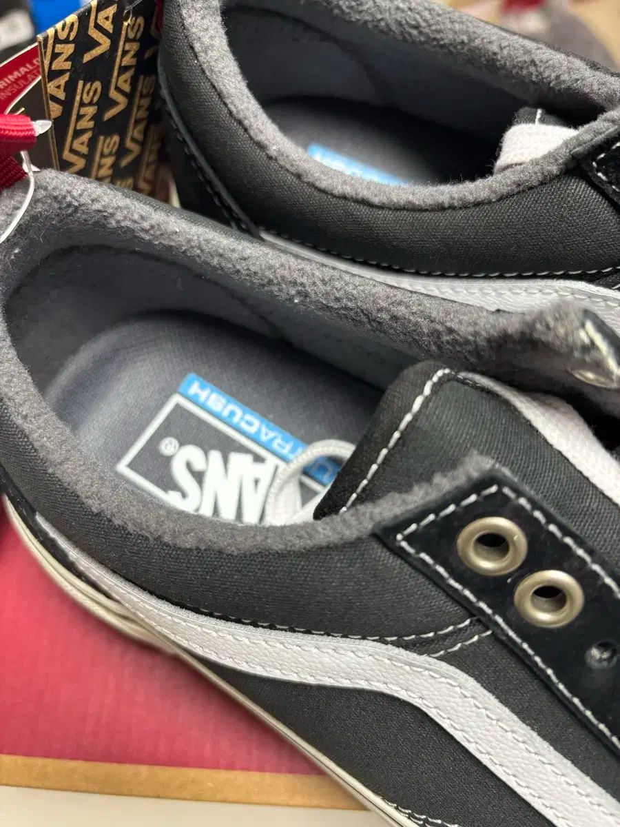 255 VANS スクール MTE-1 スニーカー