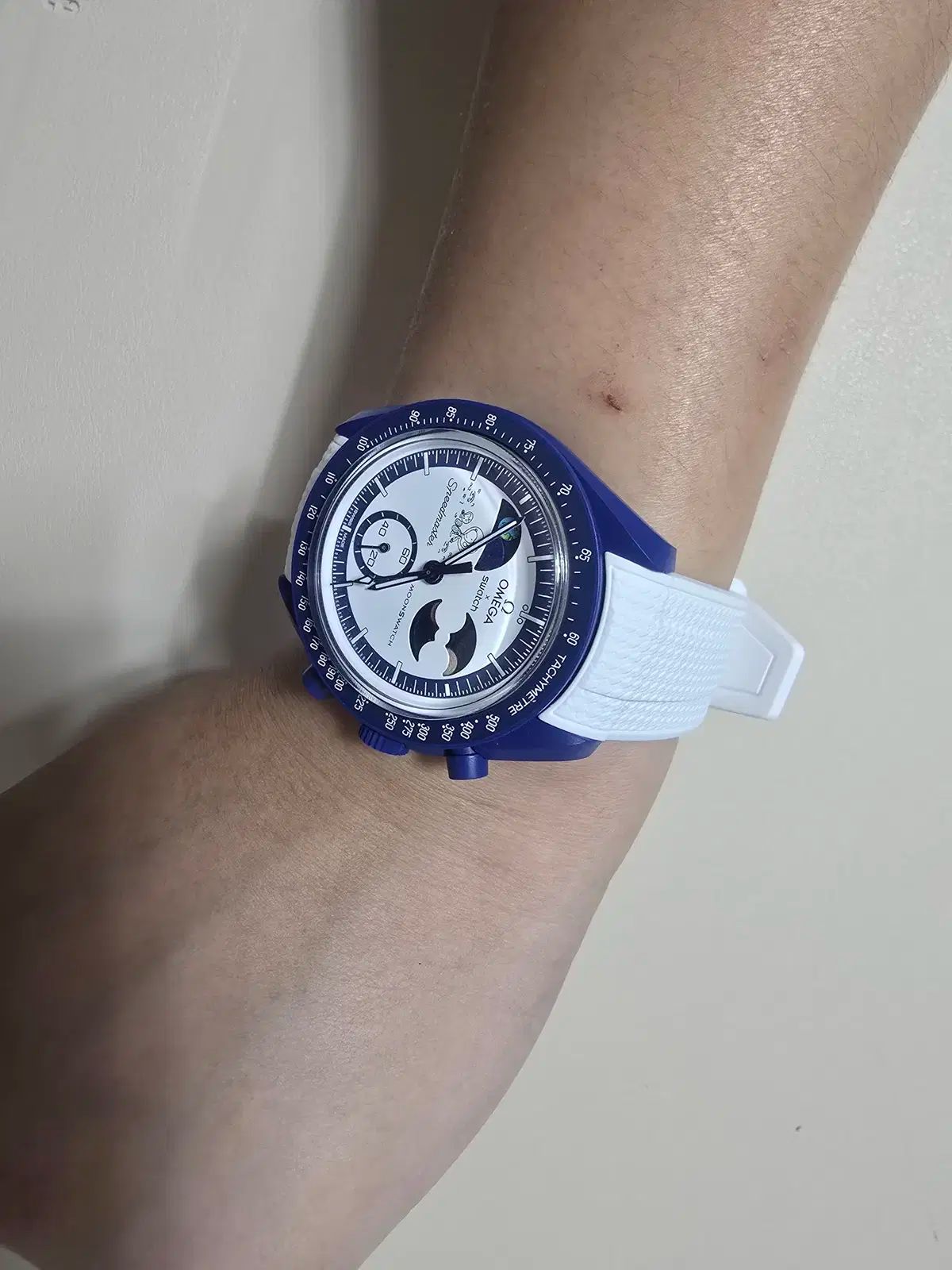  ムーンスウォッチ ムーンシャイン GOLD ポップコーンスリーブ 腕時計(クォーツ) 腕時計(アナログ)