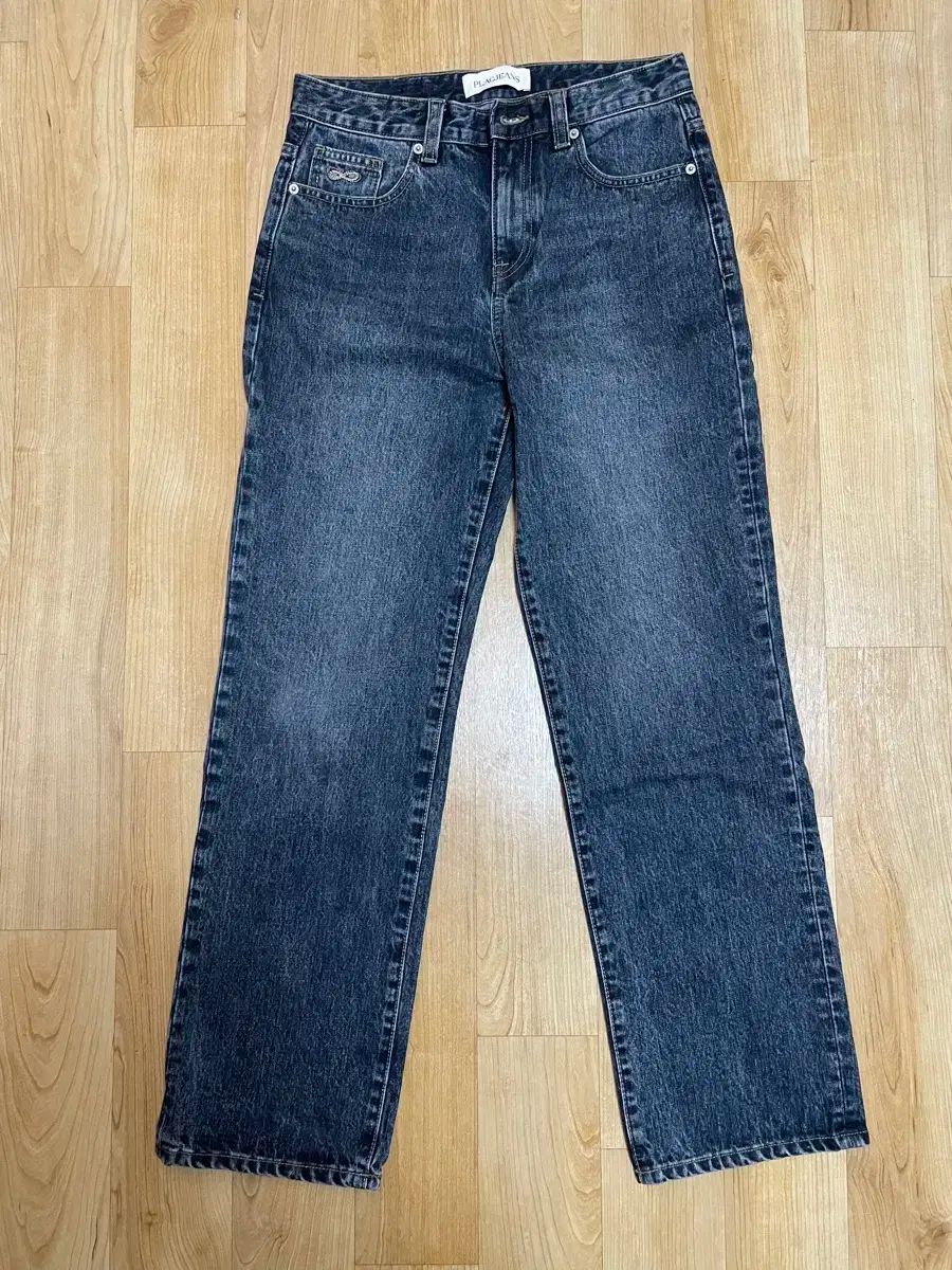 61 ストレートデニム