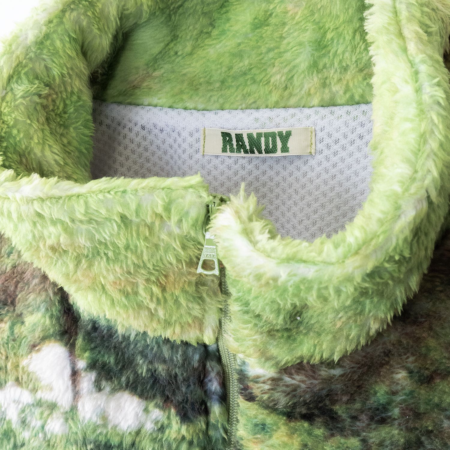 ジップアップジャケット