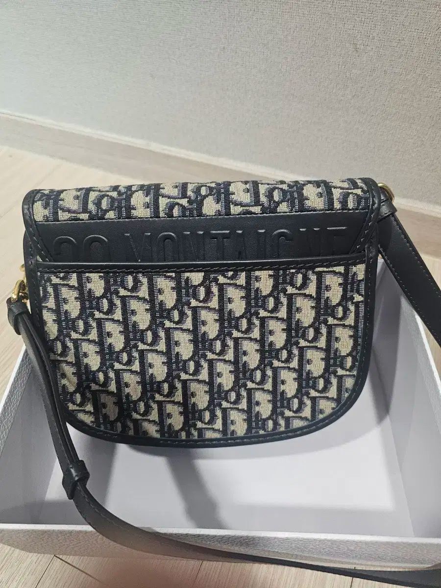 オブリーク ディオール ボビー バッグ ミディアム サイズ DECORATOM_COM_BR