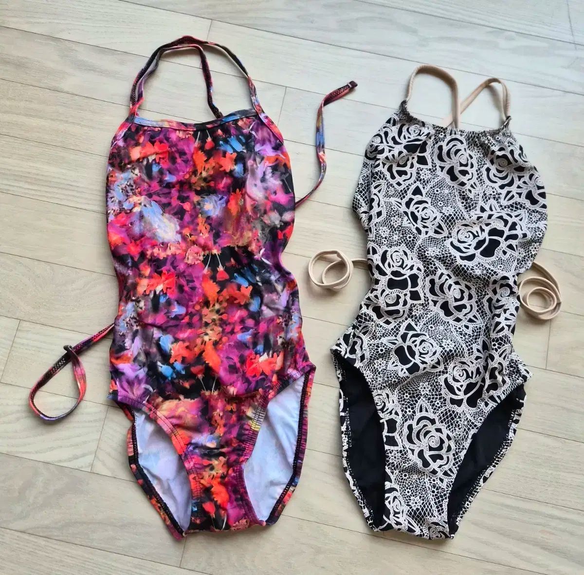 WHOグ エンボス ローズ アンティーク白 S JUNGWON 夏 ハット 花 M