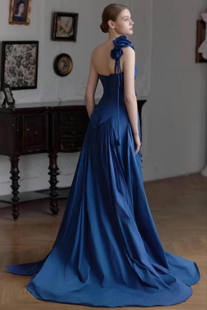 ️印象的な深みブルーのワンショルダーロングドレス ️大きいサイズあり MAAHADDERANG_COM