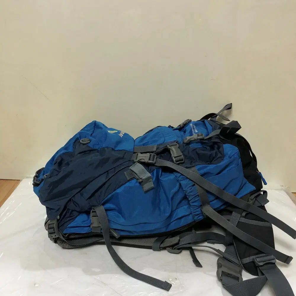 ドイター リュック 35 10 L 9951