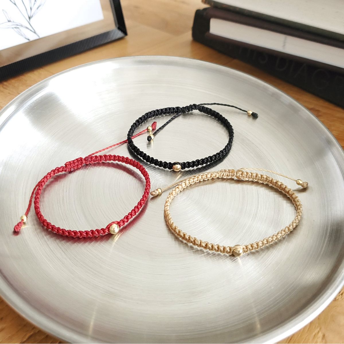 ブレスレット 18金 メンズ レディース ペア つけっぱなし シンプル 金属アレルギー 錆びない ヒモ 切れにくい ゴールド k18 クリスマス プレゼント 黒