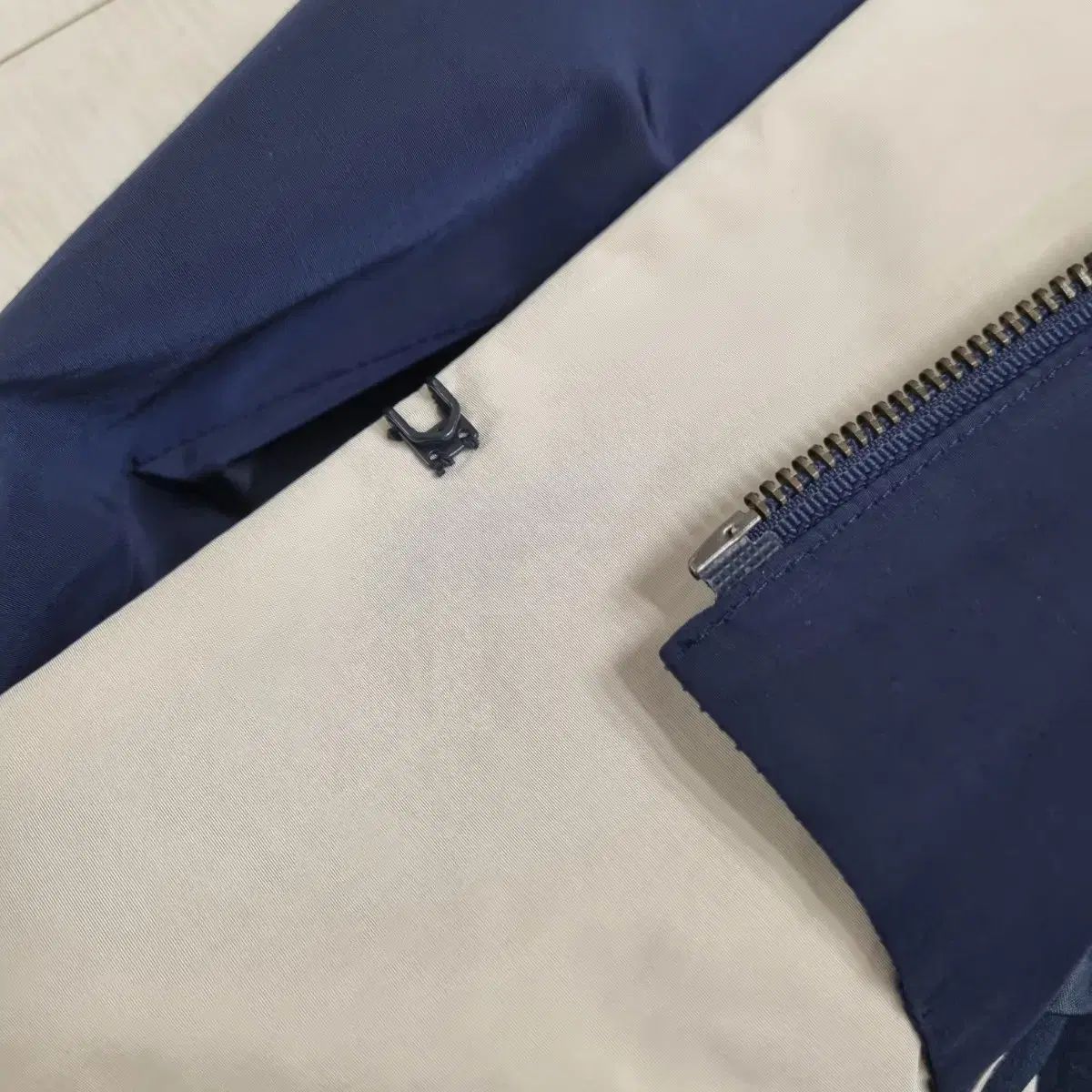 トレンチジャケット