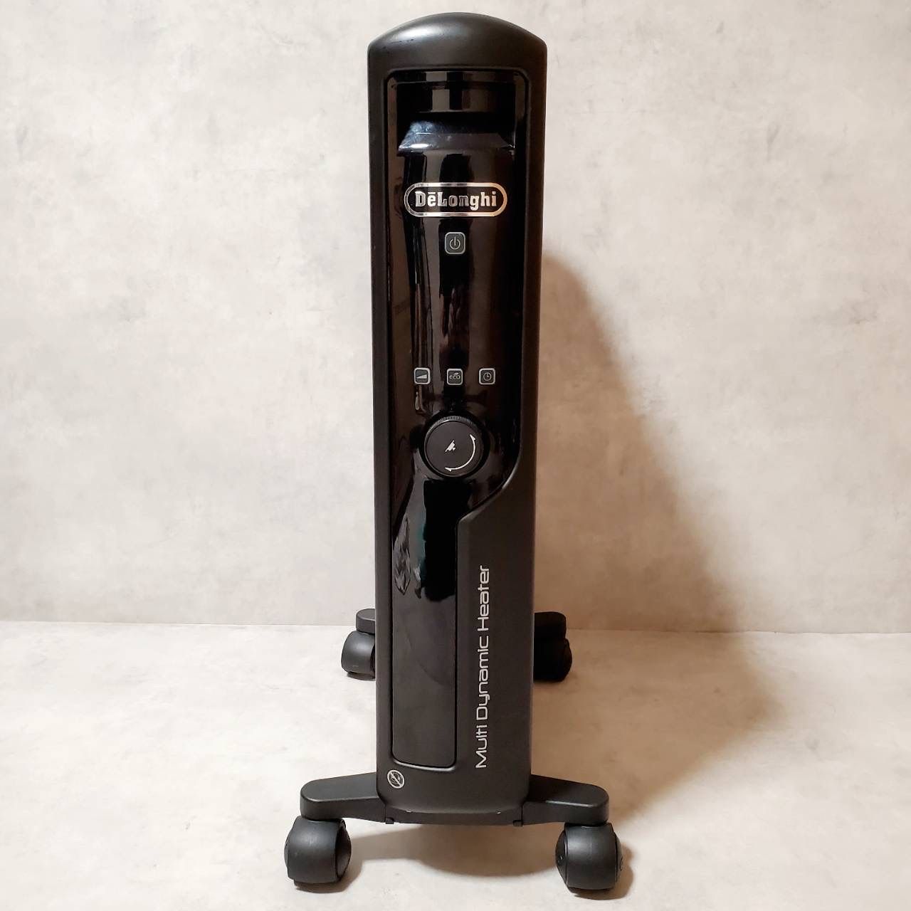 現状品 DeLonghi デロンギ マルチダイナミックヒーター MDHS15-BK 表示不良あり 凹みあり 本体のみ 暖房 省エネ 静音設計