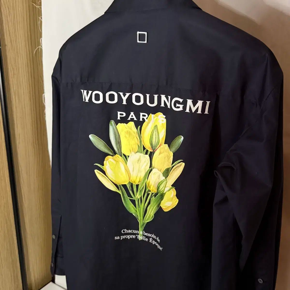 46サイズ 21FW ウーヨンミ フラワー プリント バックロゴ シャツ