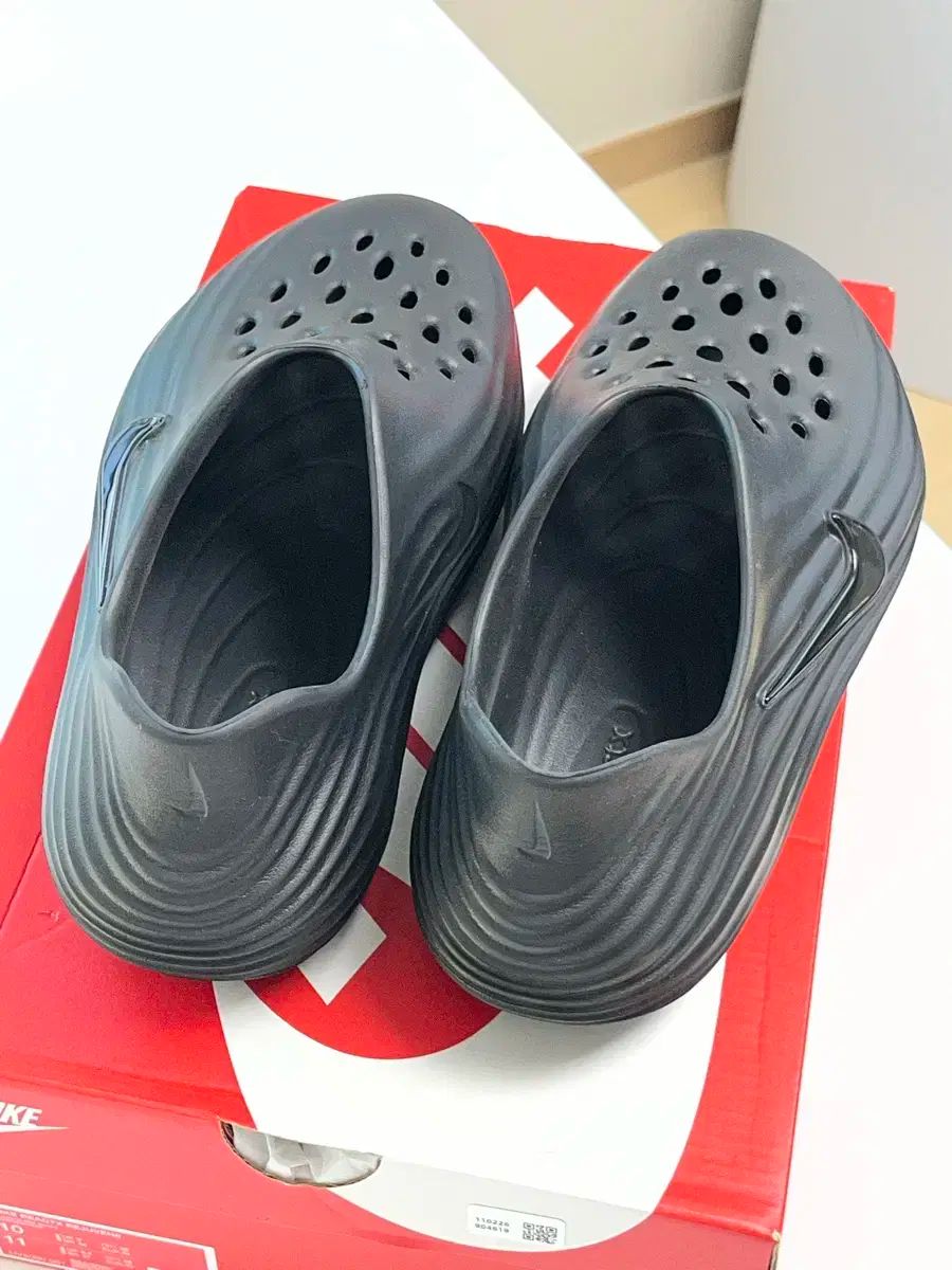  ナイキ リアクト リジュビネイト リカバリー スニーカー 280 サンダル サンダル