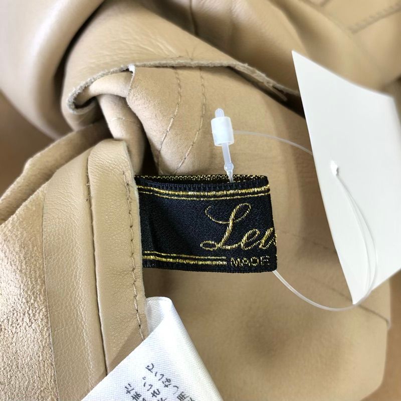 シープスキン 襟付き