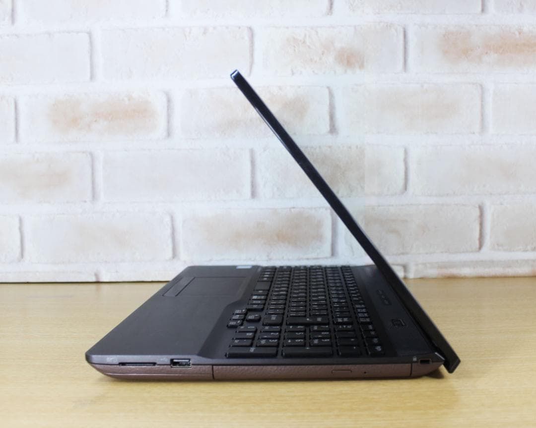 ✨美品✨爆速SSD メモリ8GB Windows11 第7世代 Core i3 ノートパソコン