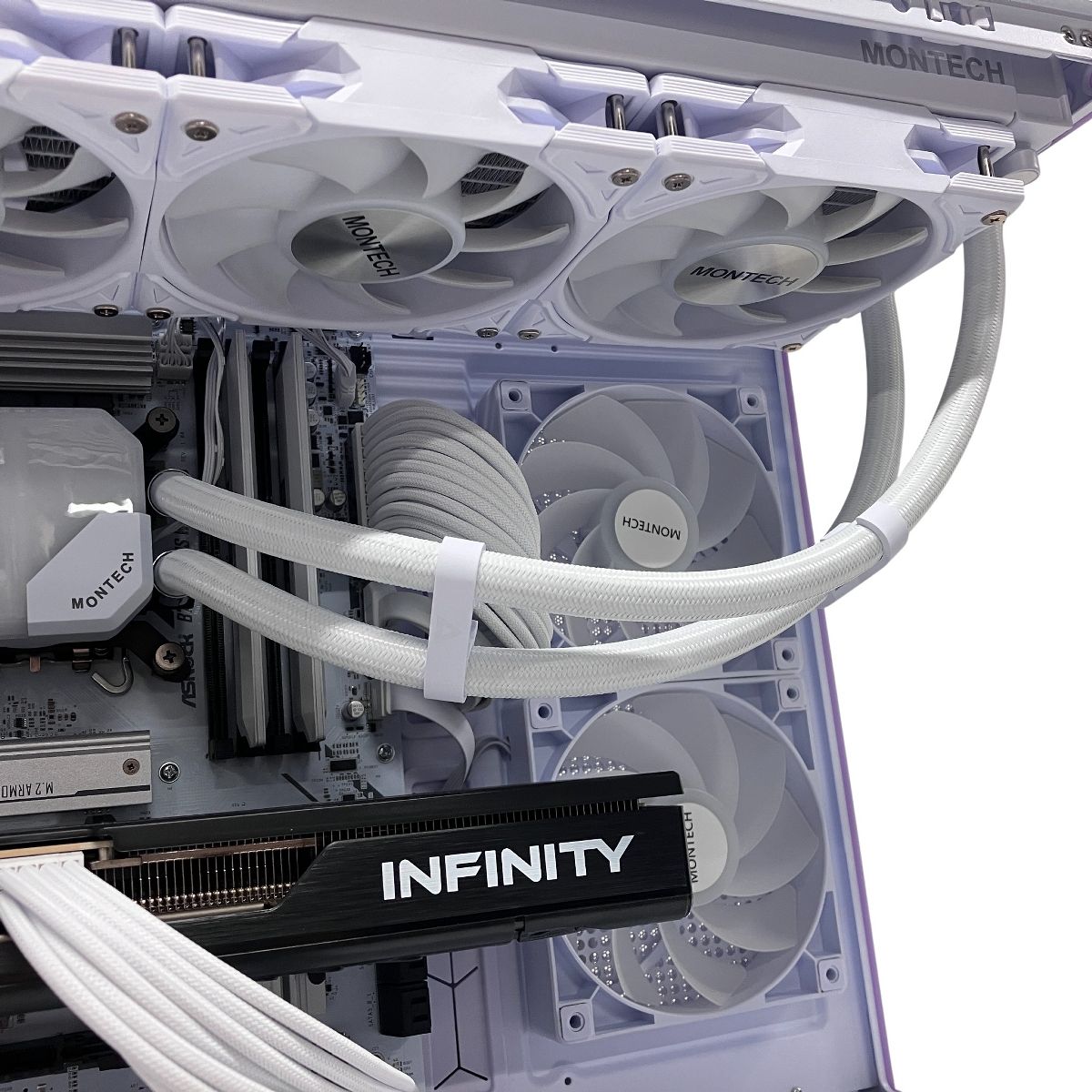 White デスクトップPC