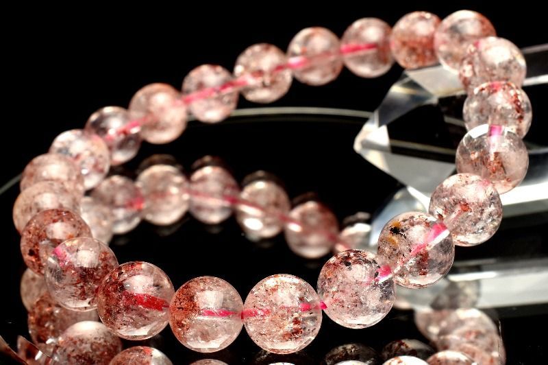 １点物 煌めきたっぷり内包 ストロベリークォーツ レピドクロサイトインクォーツ 8.5mm ブレスレット パワーストーン 天然石 _MC710 NEXPOTALLINN_EU