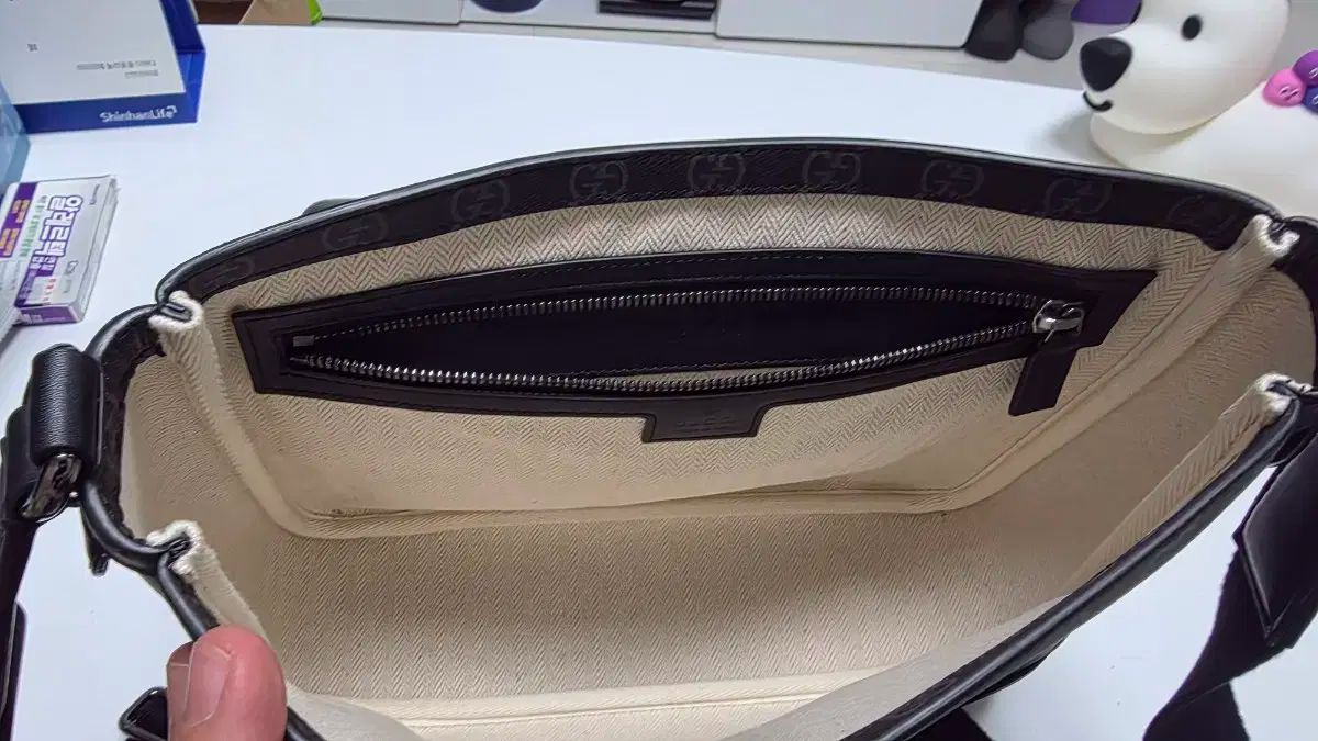 エンブレム ブラック