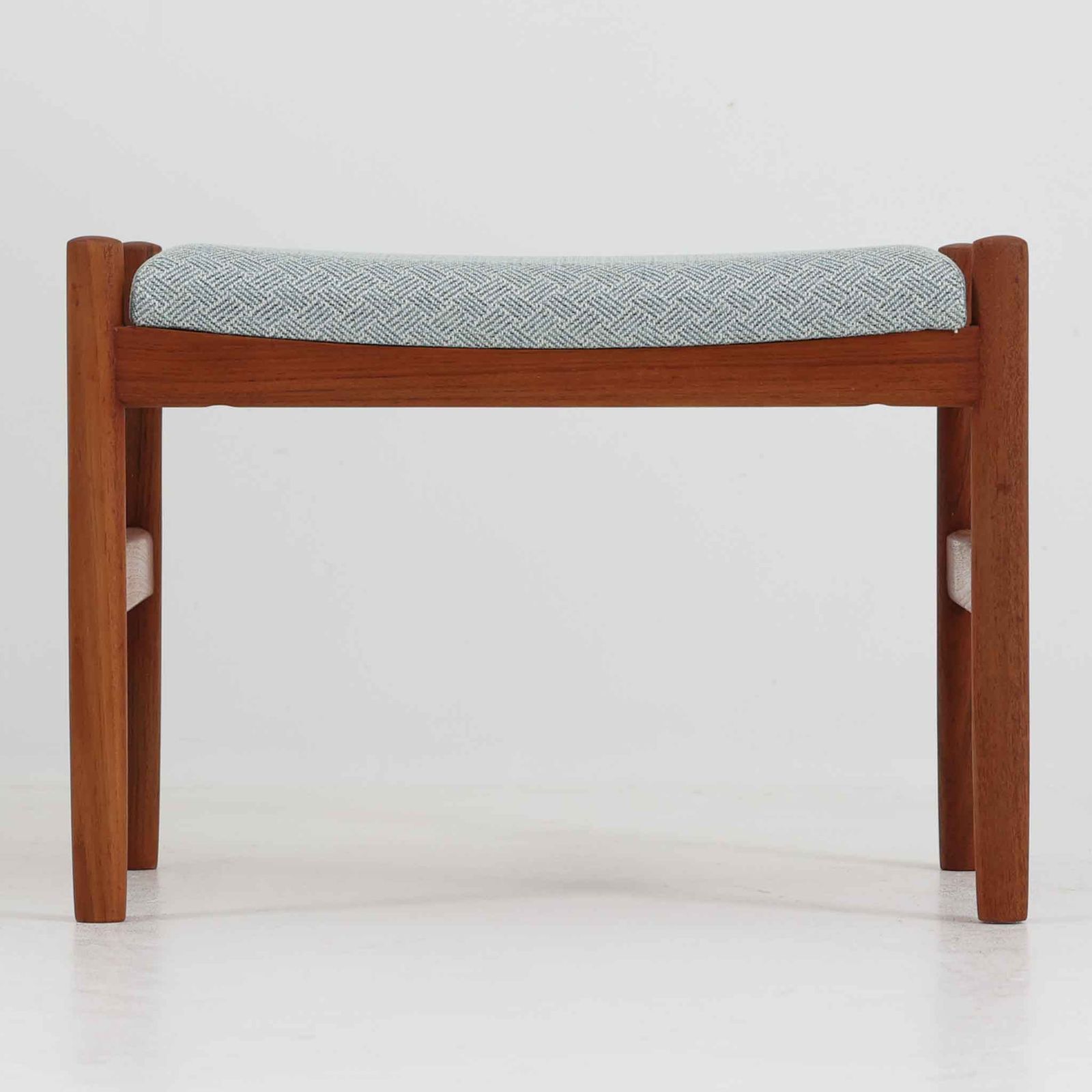 Spottrup Mobelfabrik スツール チーク デンマーク製 北欧ビンテージ家具 椅子 ファブリックチェア 木製 DK18548