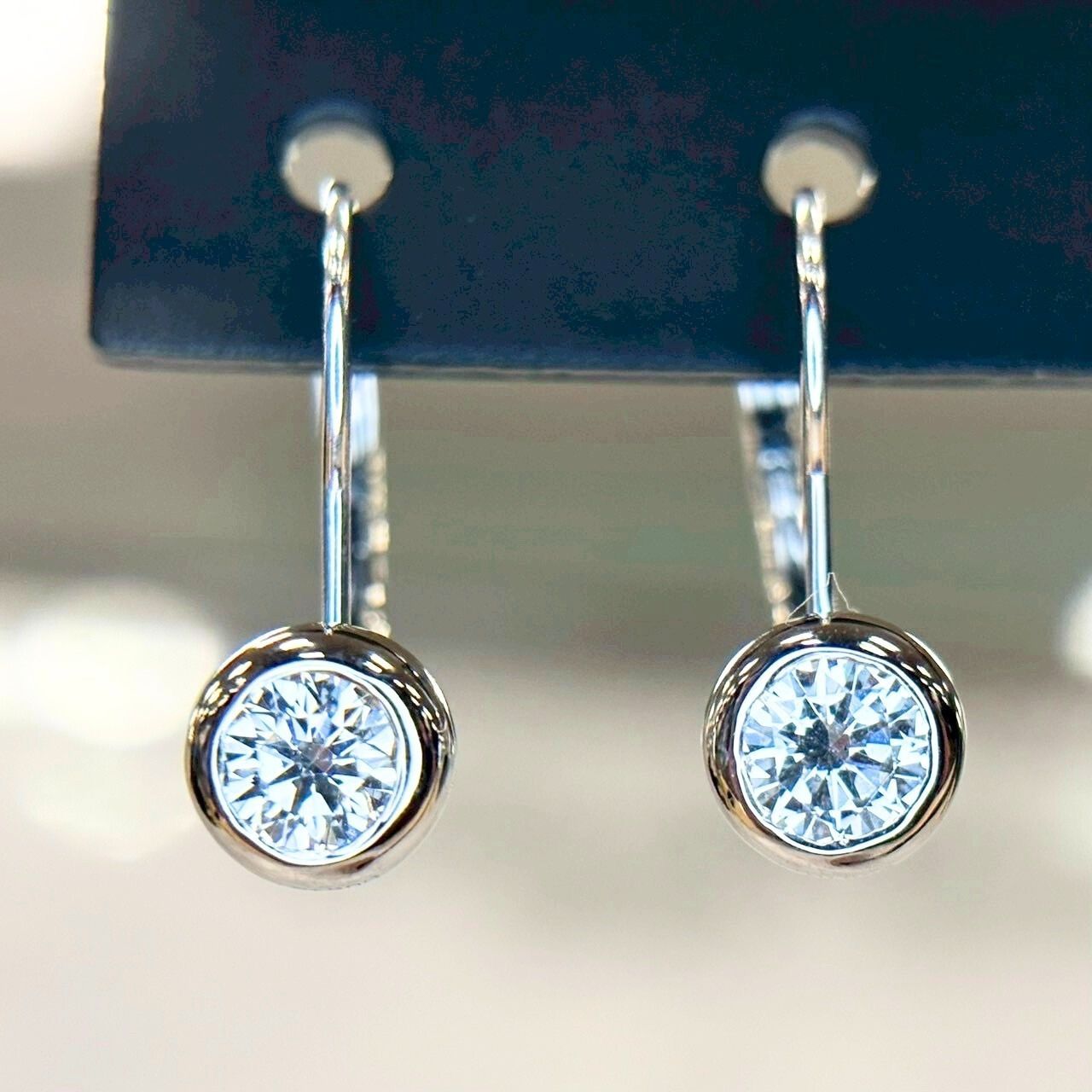 Pt900 K14WG 天然 ダイヤモンド 計0.543ct ピアス - メルカリ