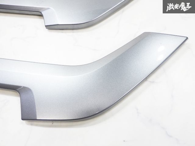 新車外し　美品　いすゞ　フォワード　フロントグリル　ラジエターグリル　ホワイト 白　割れ無し!!　 いすゞ 07 フォワード ワイド 後期 増トン フロント ラジエーター