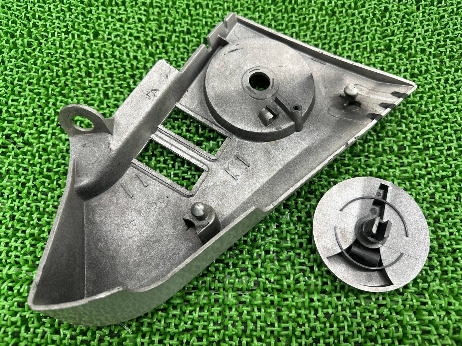 コケキズ無し 割れ欠け無し